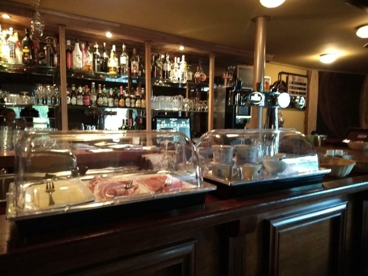 Готель Cafe Langelo Екстер'єр фото